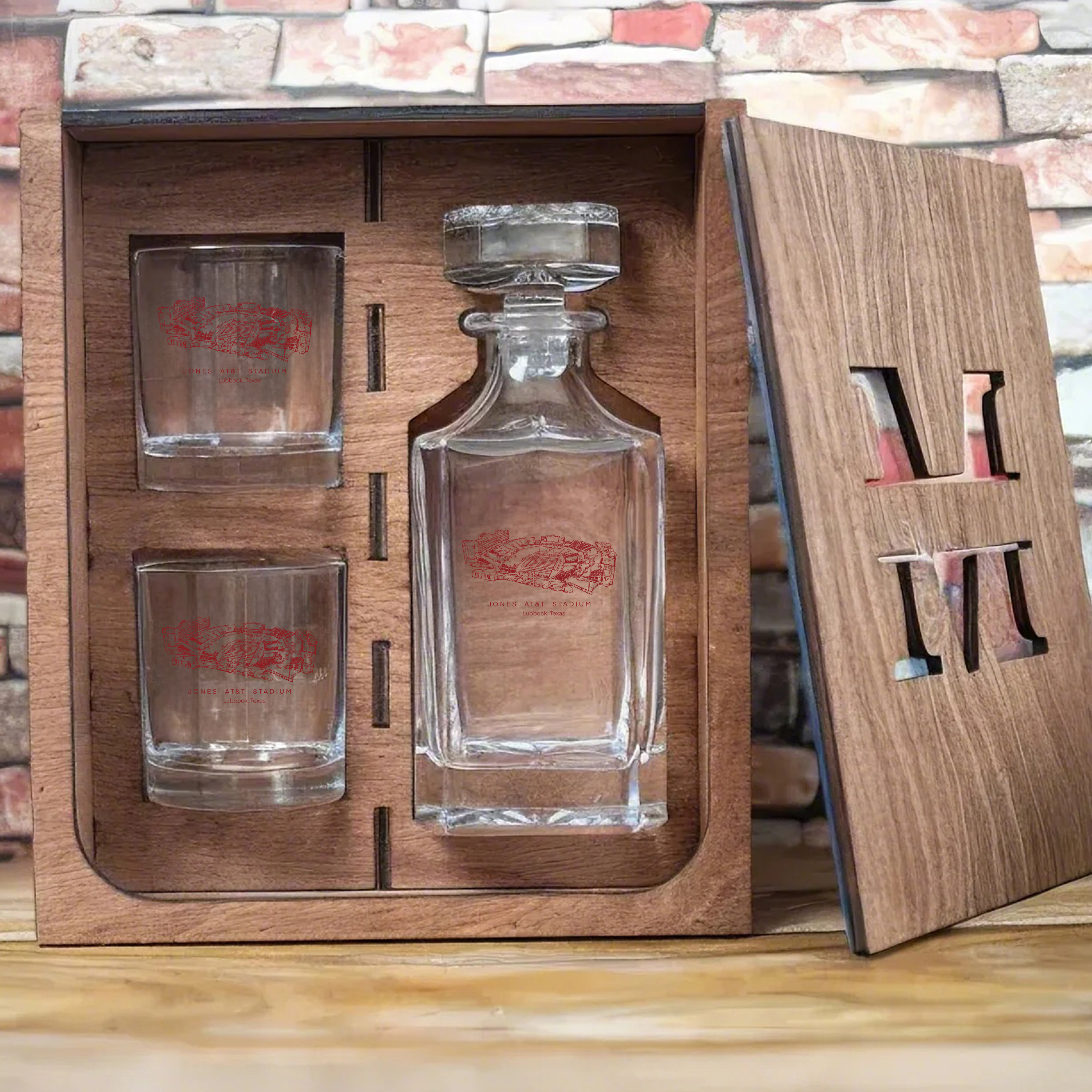 Jones AT&T Stadium - Texas Tech Red Raiders Whiskey Set 
