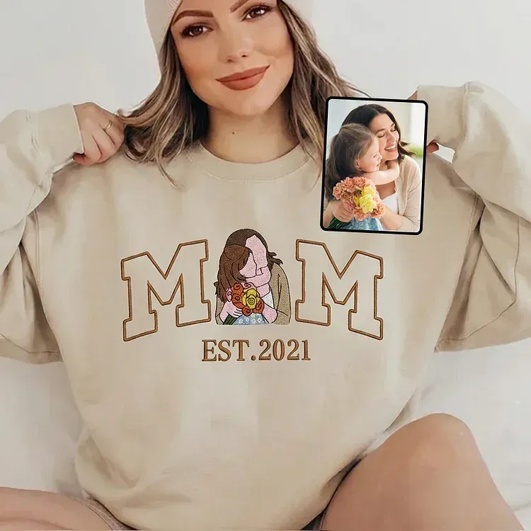 Custom Embroidered Mama Sweatshirt - Personalized Mom & Kids Portrait Photo Crewneck, Mothers Day Gift for Mom