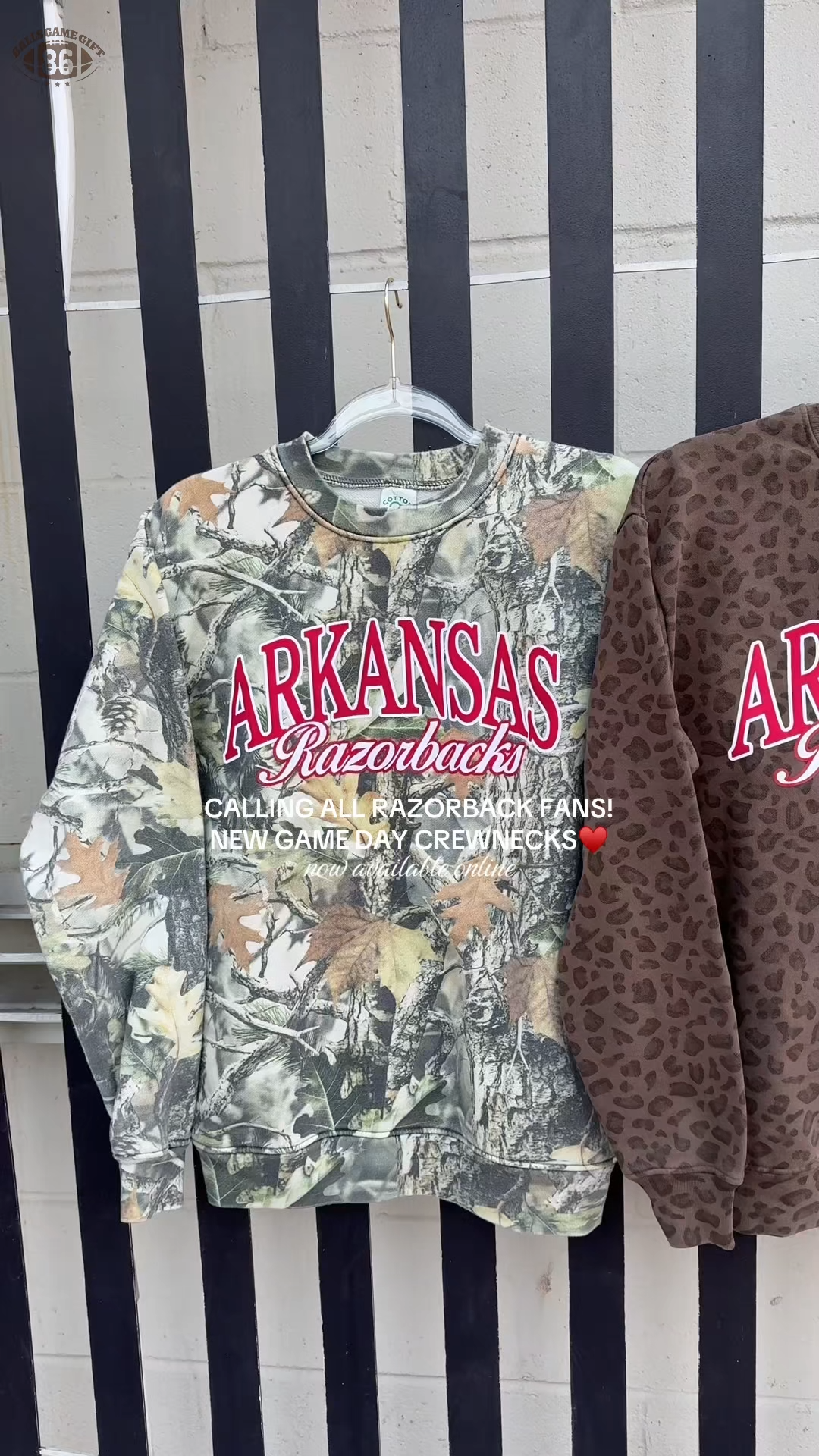 Custom Vintage 90s Old School Forest Camo Arkansas Razorbacks Oversized Sweatshirt