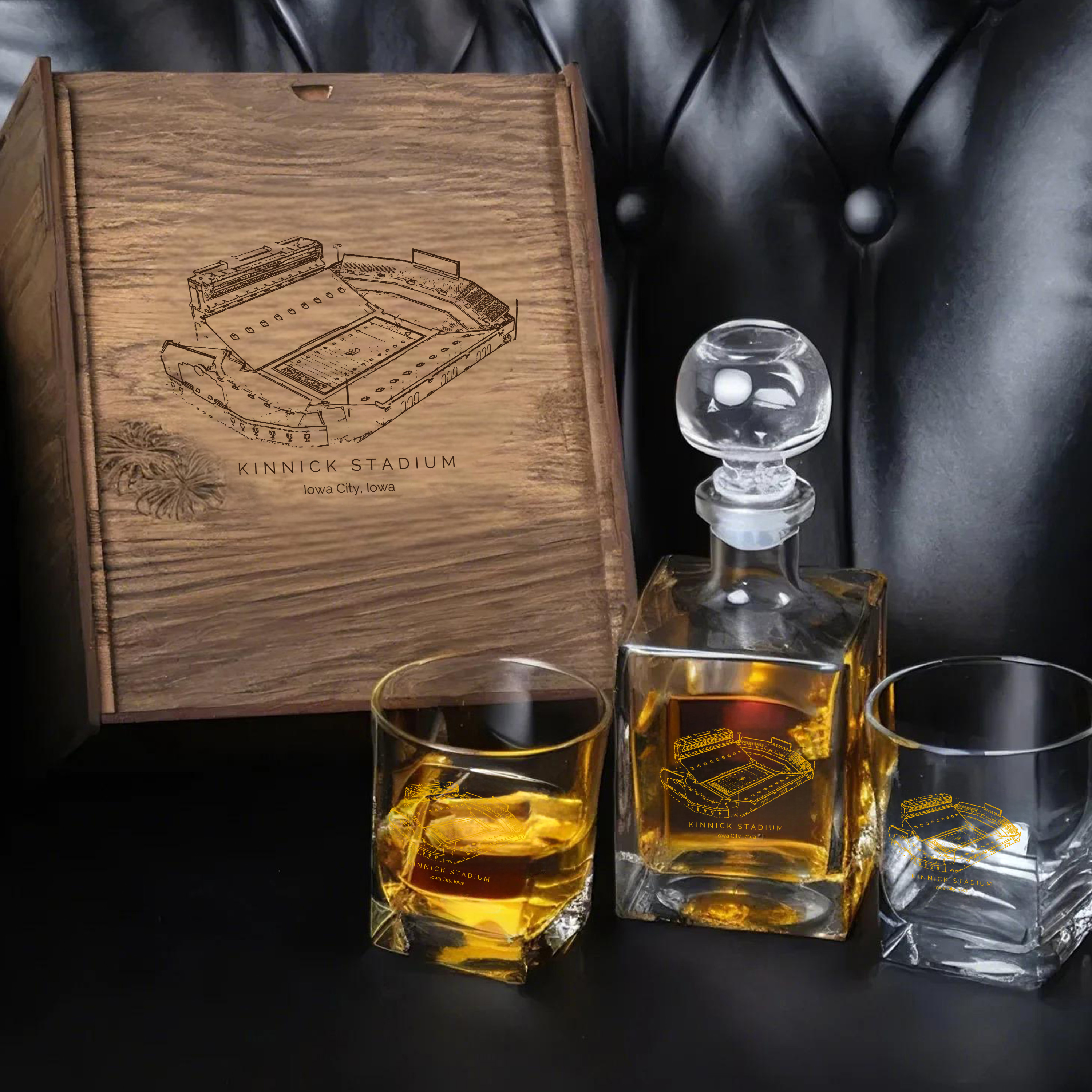 Kinnick Stadium - Iowa Hawkeyes Whiskey Set 