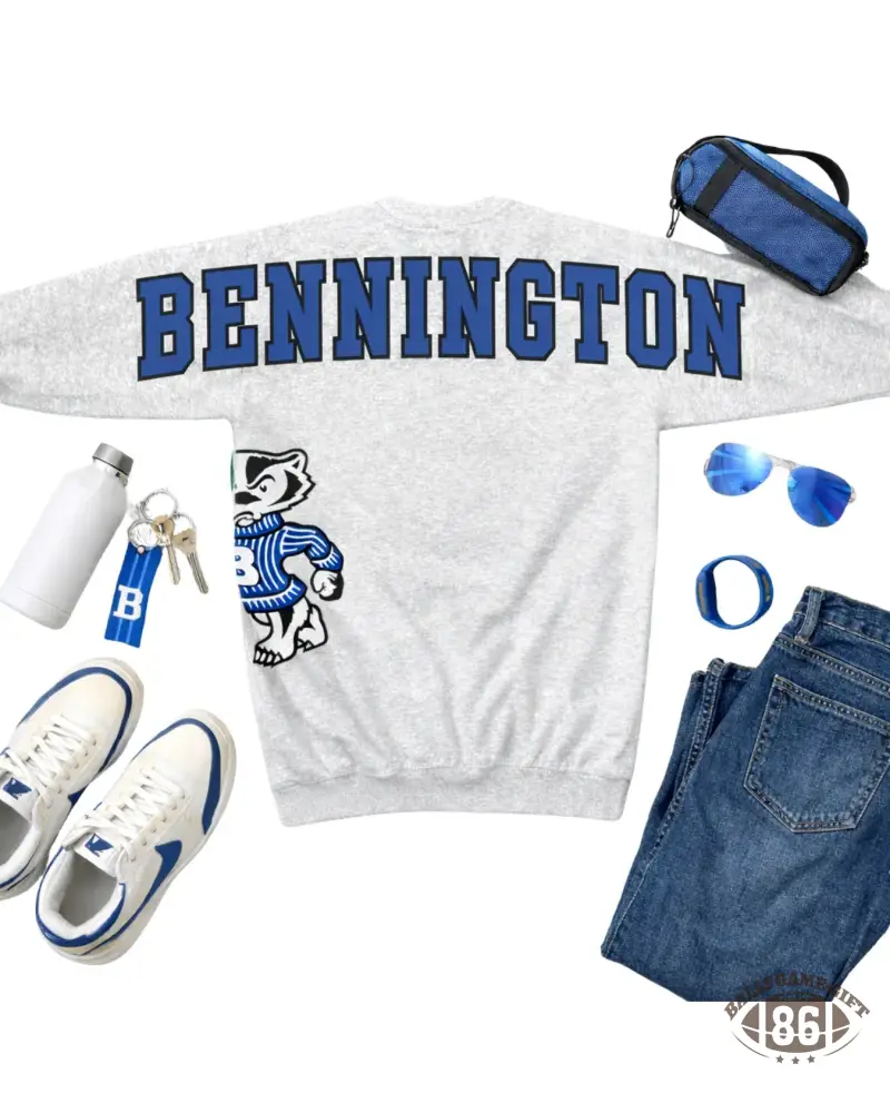 Retro Varsity Crewneck Sweatshirt, Vintage School Spirit Pullover, Oversized Casual Top