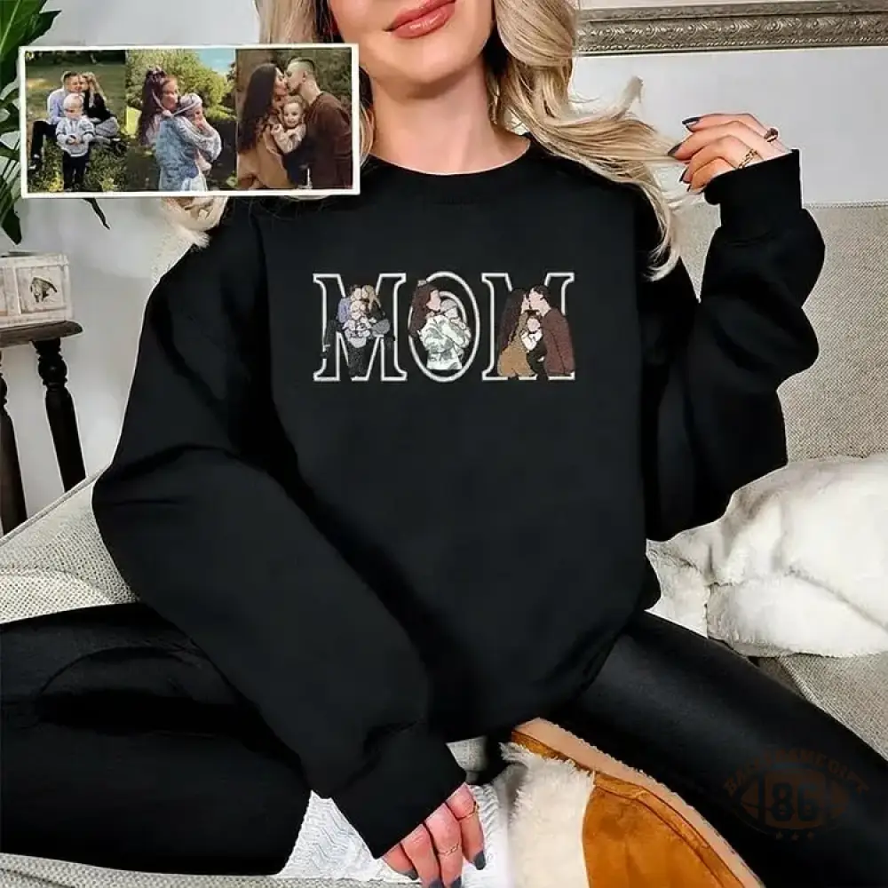  Custom Family Embroidered Portrait Sweatshirt - Gift for Mom Mama
