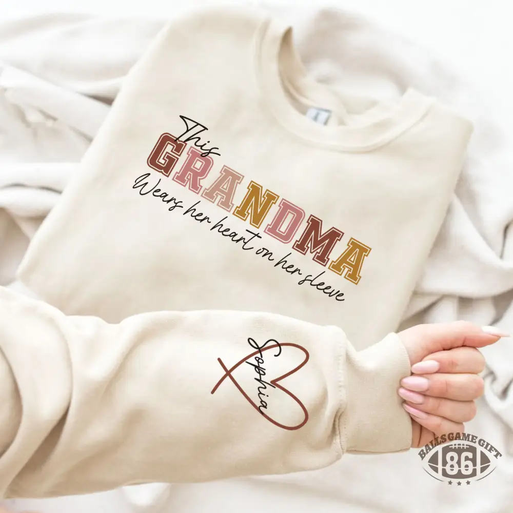 Custom Mama Embroidered Sweatshirt with Names on Sleeve Personalized Mother's Day Gift for Mom