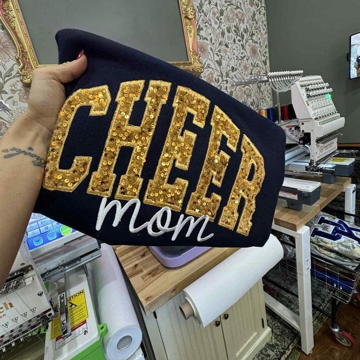 Custom CHEER MAMA Sweatshirt – Personalized Glitter Letters, Vintage Style, Camo Tee