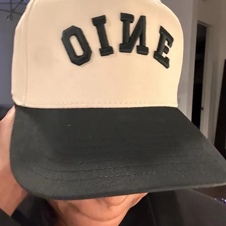 Custom Upside Down Hat 3D Puff Embroidered Two Tone Baseball Cap