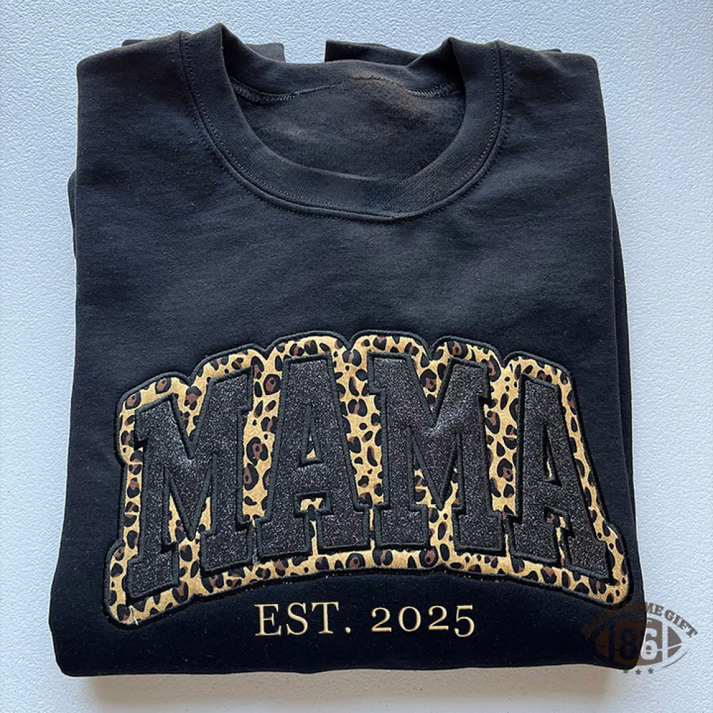 Retro MAMA Leopard Crewneck, Comfortable Mom Life Sweatshirt for Daily Wear
