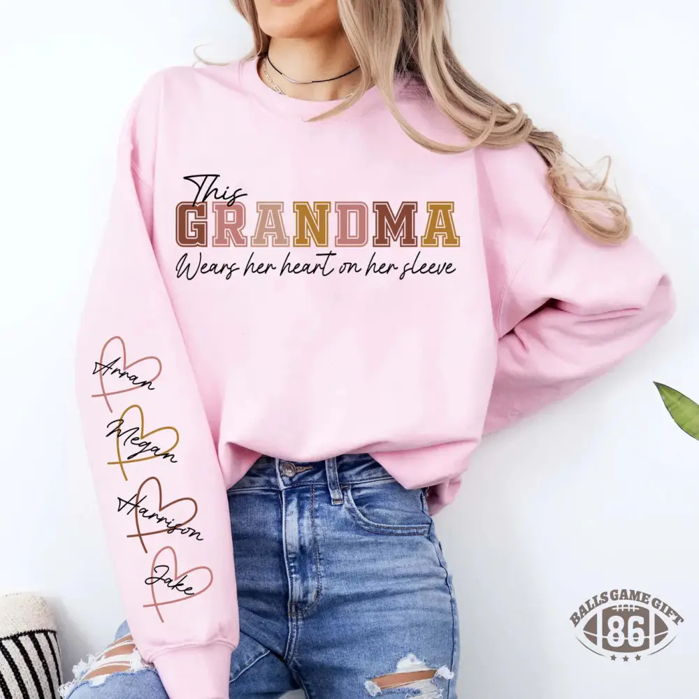 Custom Mama Embroidered Sweatshirt with Names on Sleeve Personalized Mother's Day Gift for Mom