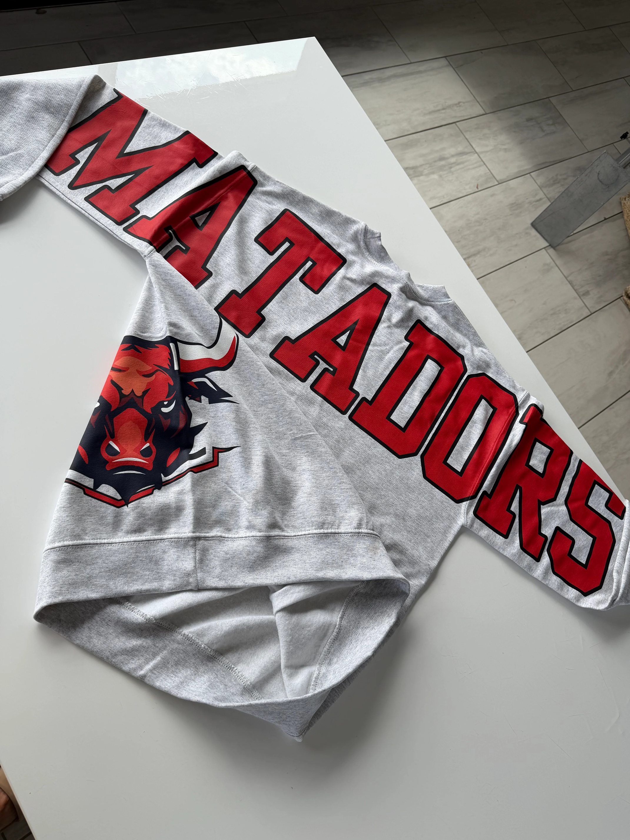 Vintage-Inspired T-shirt Crewneck Made for Game Days