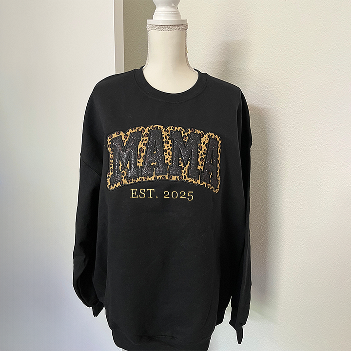 Retro MAMA Leopard Crewneck, Comfortable Mom Life Sweatshirt for Daily Wear