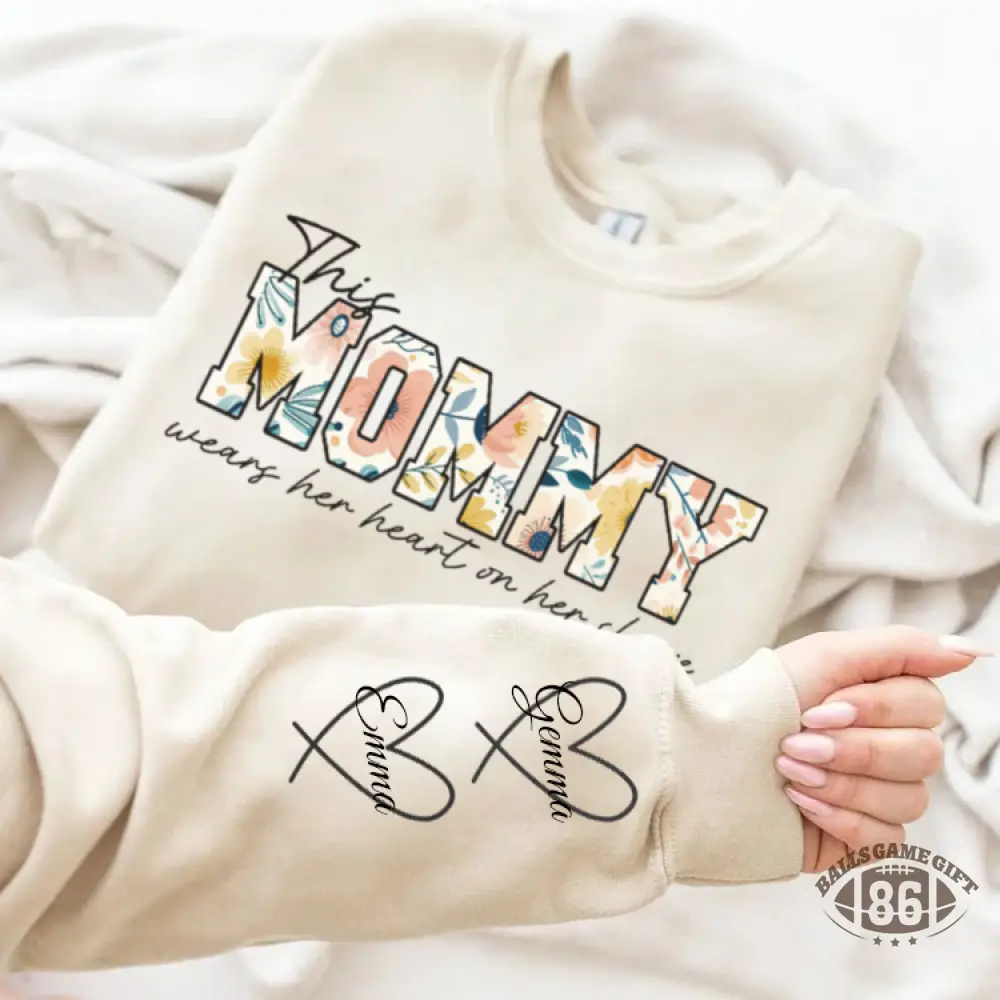 Custom Mama Embroidered Sweatshirt with Names on Sleeve Personalized Mother's Day Gift for Mom