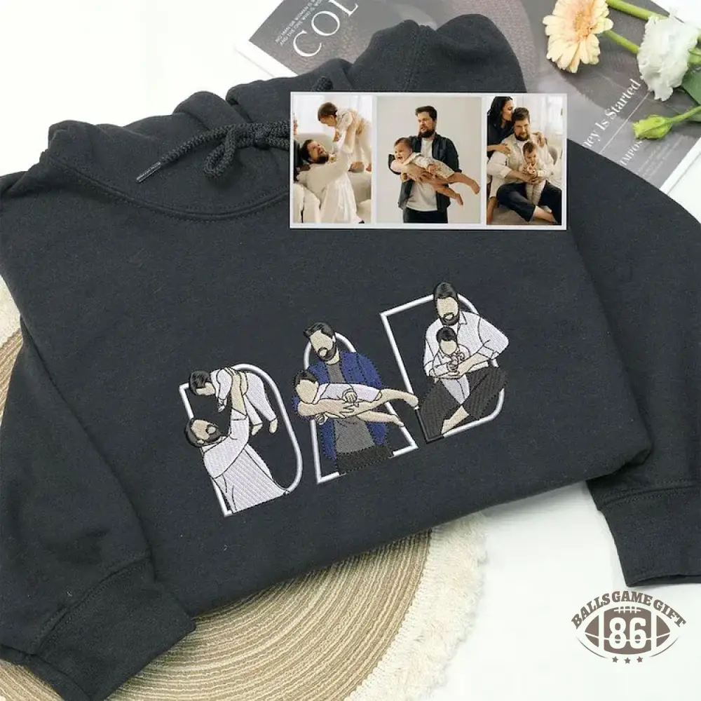 Custom Family Embroidered Sweatshirt – Personalized Mother’s Day Gift for Mom & Dad