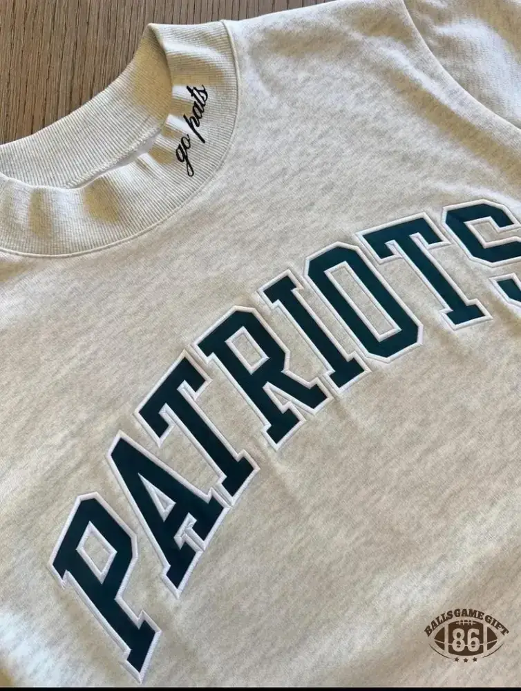 Custom Embroidered Mock Neck Team Name Sweatshirt Gifts for Sports Fans