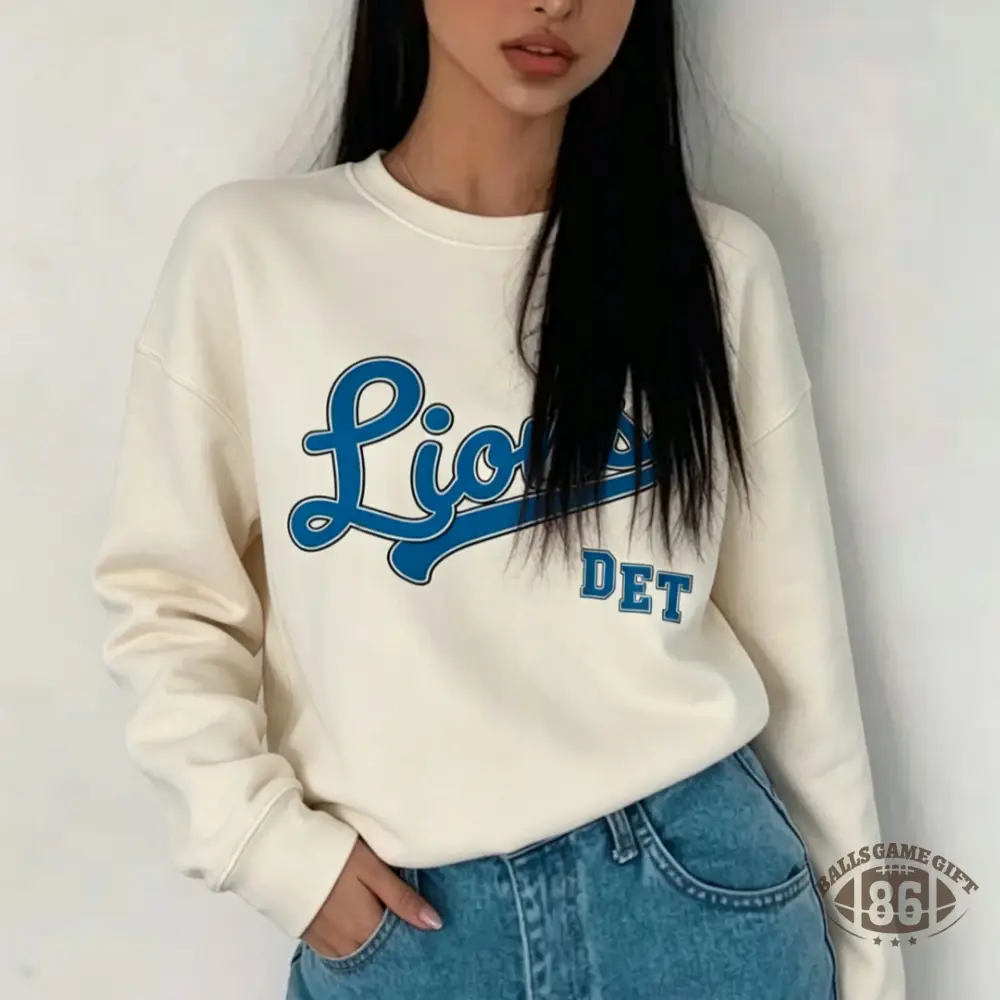 Custom understated design Letter Print Cream Crewneck Sweatshirt