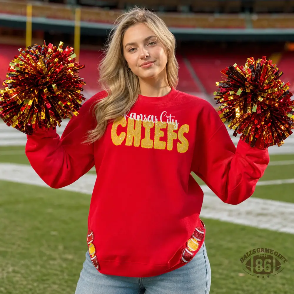 Custom Women Retro Graphic Crewneck Sweatshirt, Loose Fit Pullover Featured Side Slit Hem Design, Casual Game Day Outfit