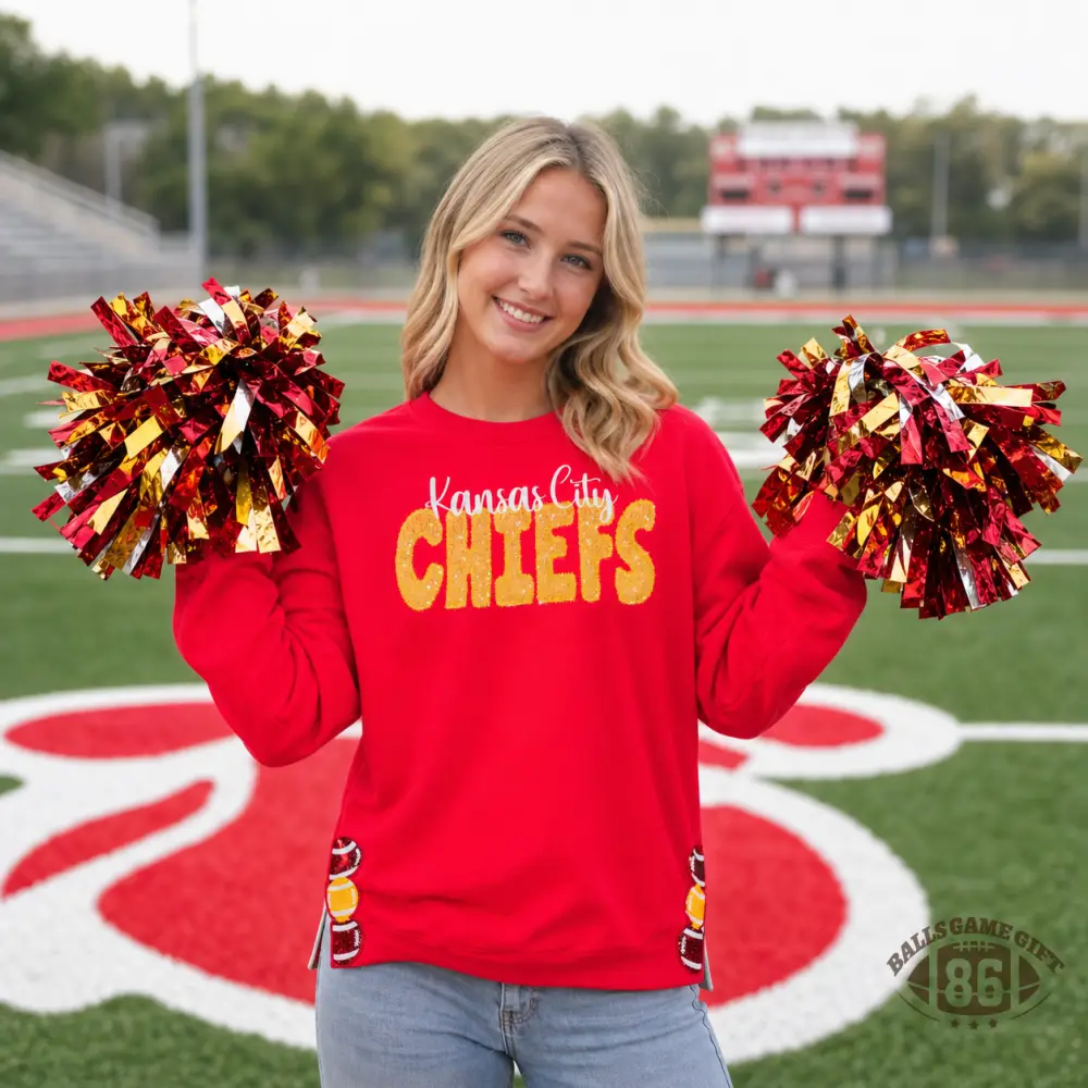 Custom Women Retro Graphic Crewneck Sweatshirt, Loose Fit Pullover Featured Side Slit Hem Design, Casual Game Day Outfit