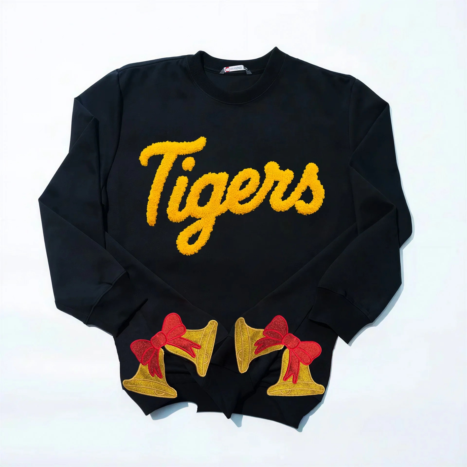 Custom Chenille Team Sweatshirt with Bow – Cozy Style & Fan Spirit 