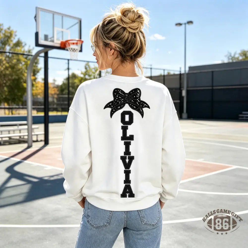 Personalized Basketball Nana Sweatshirt，Custom Name Bow Basketball Grandma Crewneck，Basketball Game Day Gift