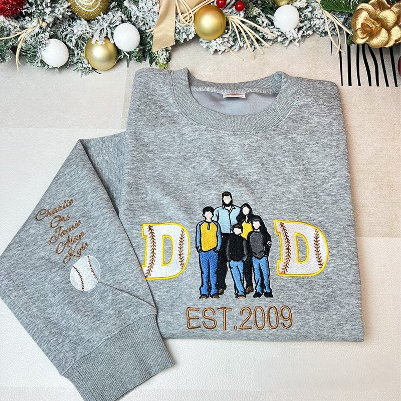 Proudstitch Embroidered Baseball Mom or Dad with Personalized Photo Baseball Mom Dad Sweatshirt