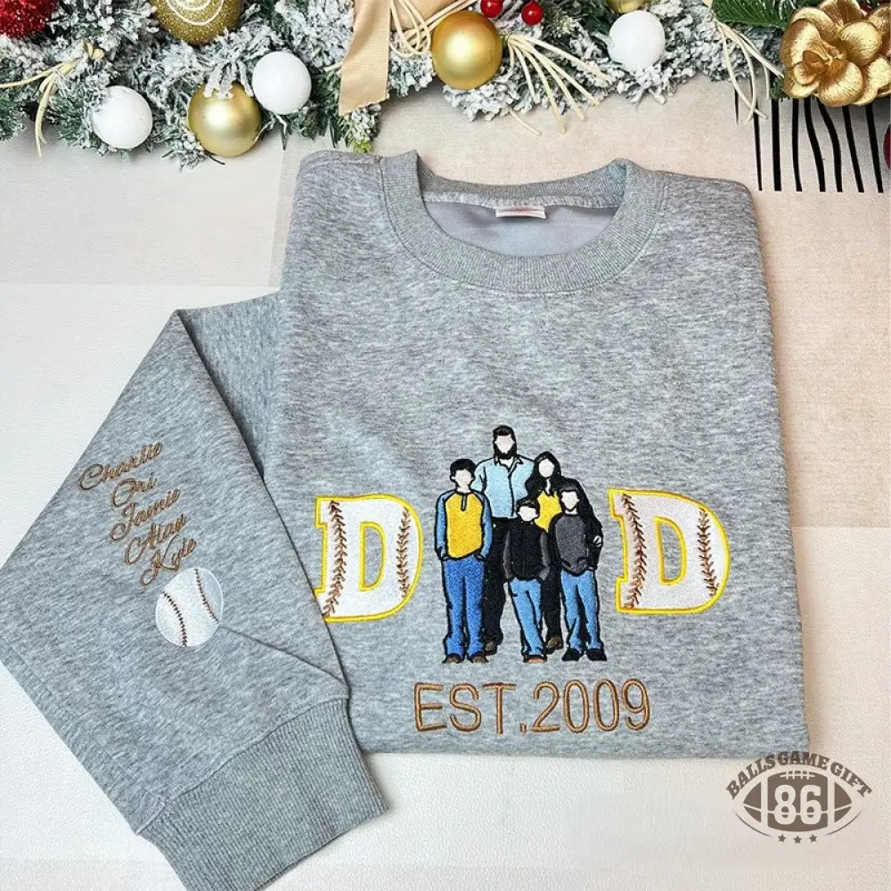 Proudstitch Embroidered Baseball Mom or Dad with Personalized Photo Baseball Mom Dad Sweatshirt