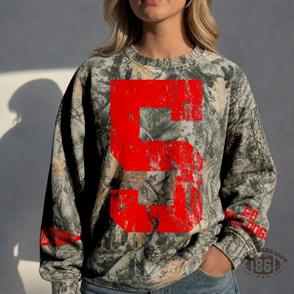 Women Camo Vintage Distressed Number Letter Print Sweatshirt, Oversized Short Sleeve T‑Shirt