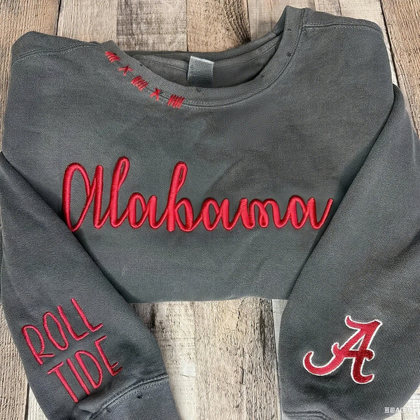 Personalization VINTAGE 3D Embroidery Unisex Hand Distressed Crew