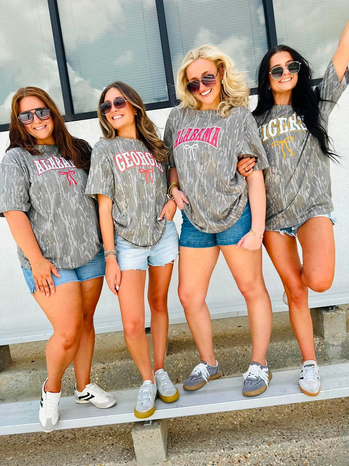 GAME DAY BOW PUFF PRINT TEE/SWEATSHIRT