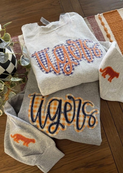 Mascot Sweatshirt/tshirt, Appliqué Crewneck, Gameday Spirit Wear, Cozy College Sweater