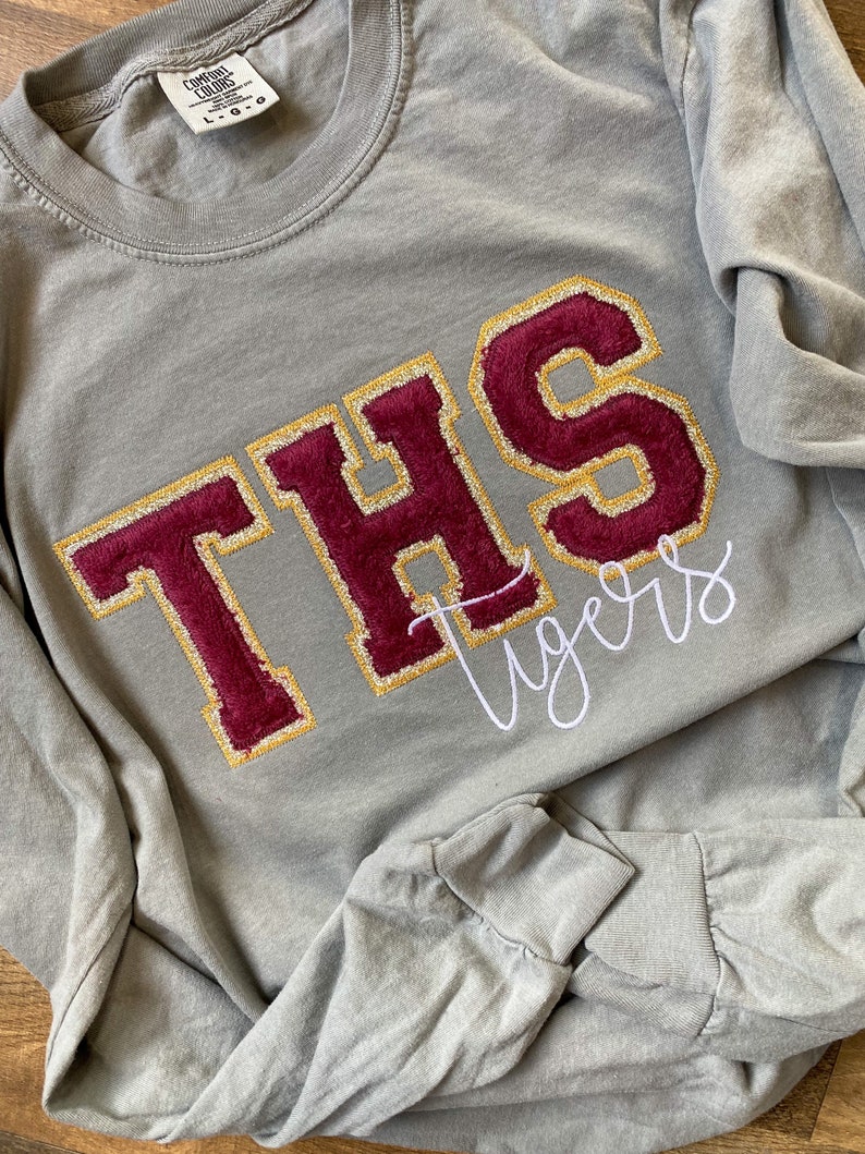 Customized Glitter Campus Team Lettering Embroidered Sweatshirt