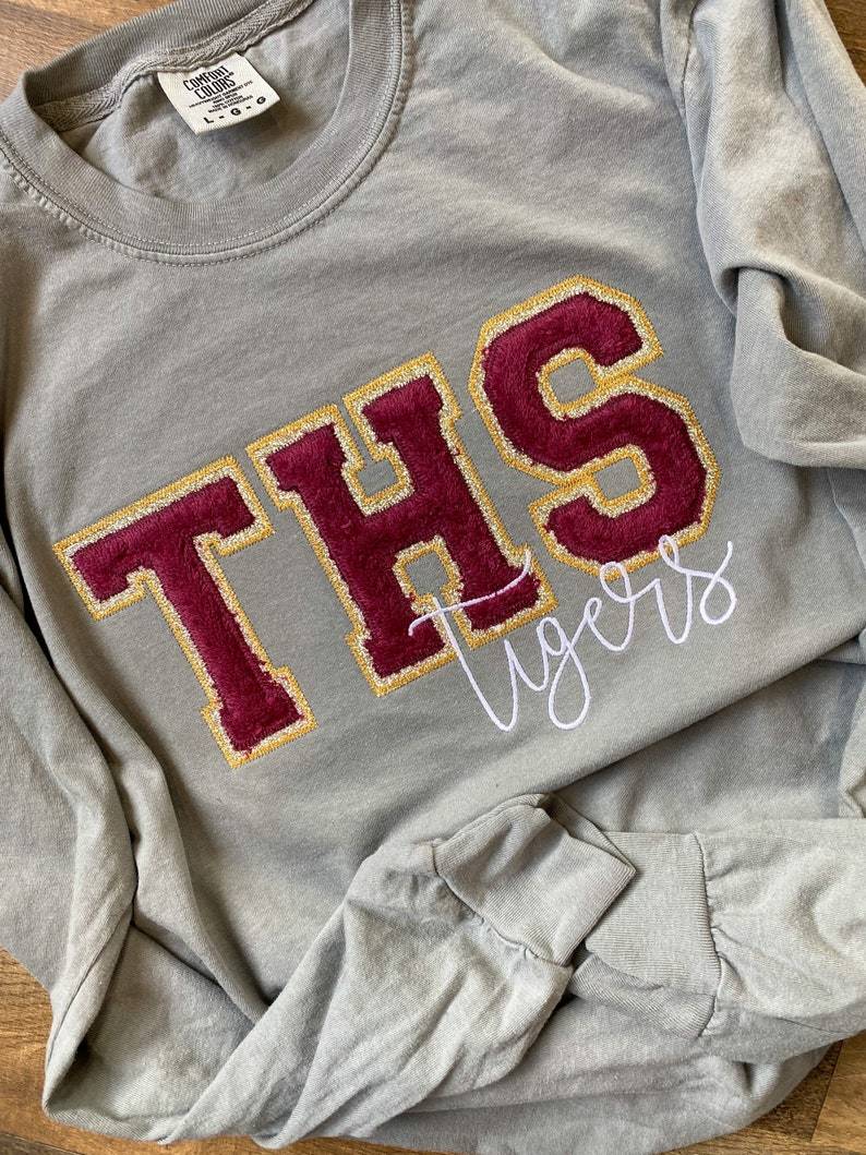 Customized Glitter Campus Team Lettering Embroidered Sweatshirt