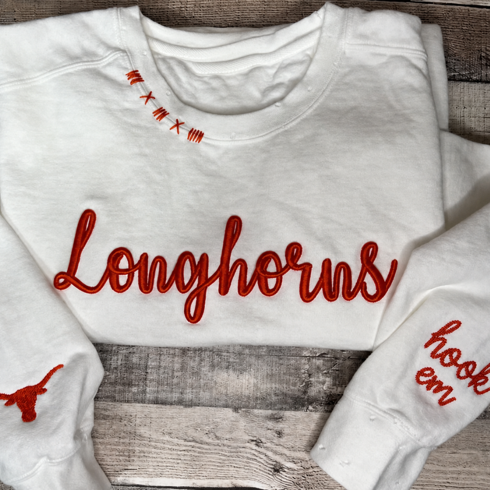 VINTAGE 3D Embroidery Unisex Custom Crew Custom Embroidered Hand Distressed Crew Neck Sweatshirt Graduation Gift College School Listing