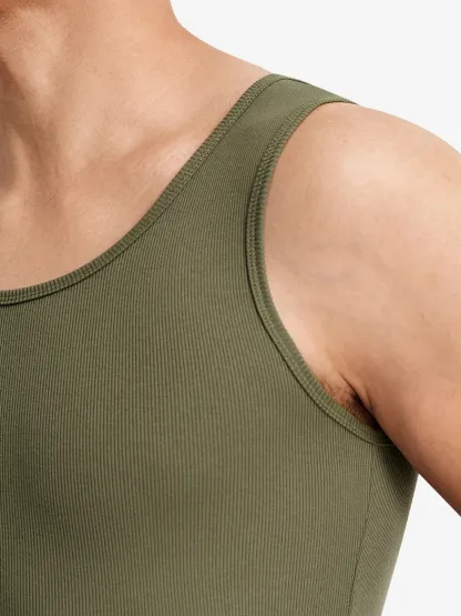 Ribbed Breathable Round Neck Tank Top