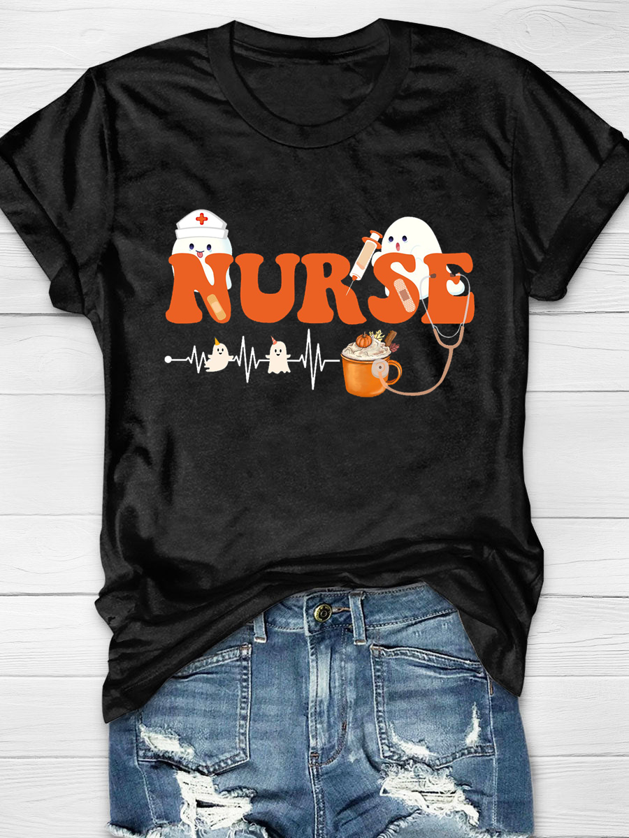 Cute & Funny Ghost Nurse Halloween Print T-shirt