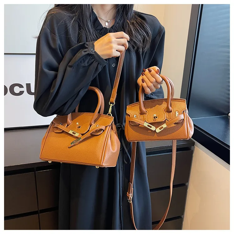 🔥50% off for a limited time🔥👜Fashion women's shoulder bag👜
