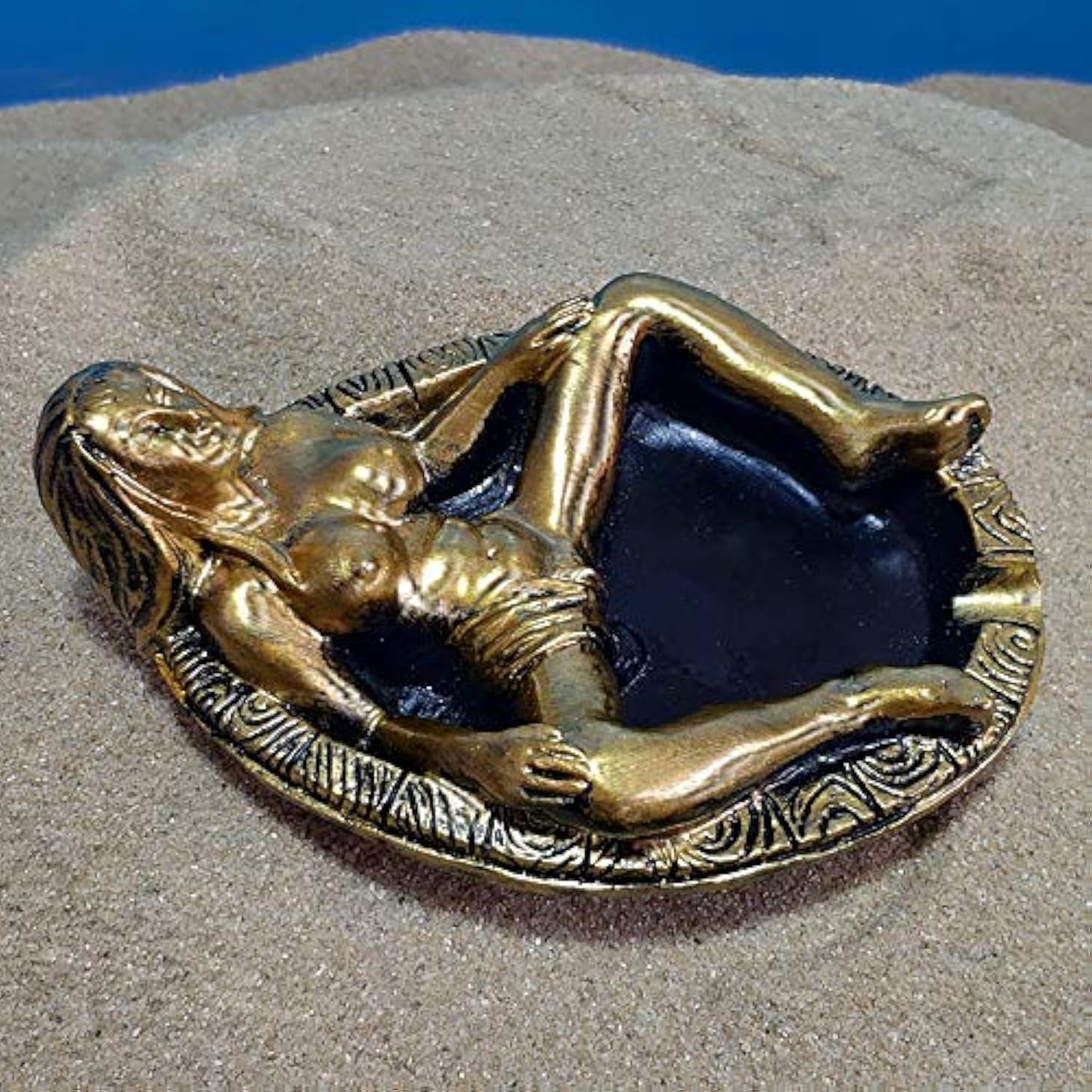 Beauty bath ashtray
