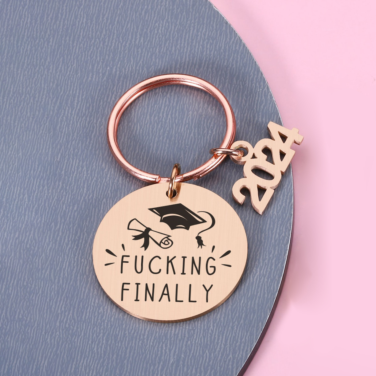 👩‍✈️🎁Funny Graduation Keychain Gift