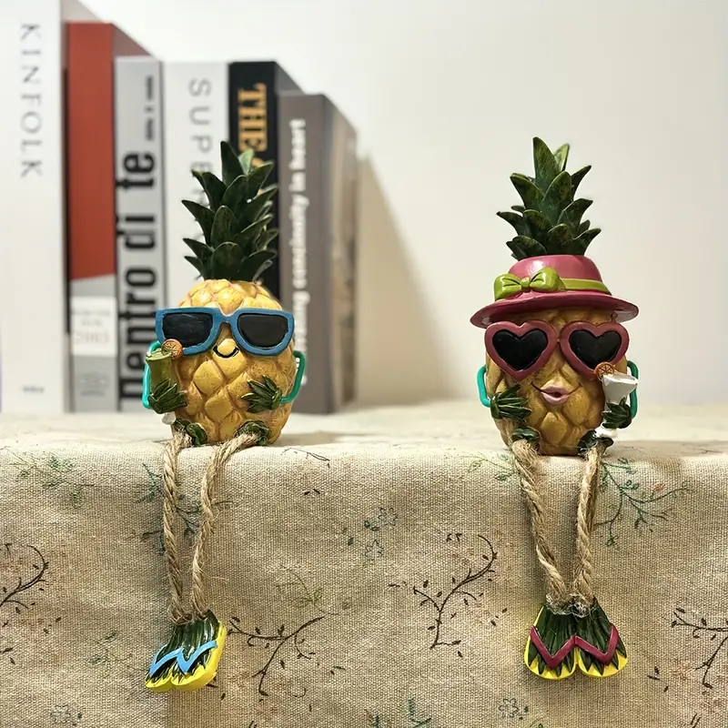 🍍Resin pineapple couple sculpture