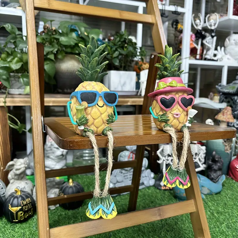 🍍Resin pineapple couple sculpture