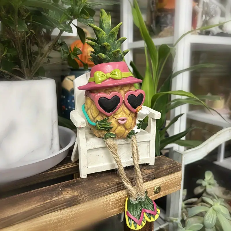 🍍Resin pineapple couple sculpture