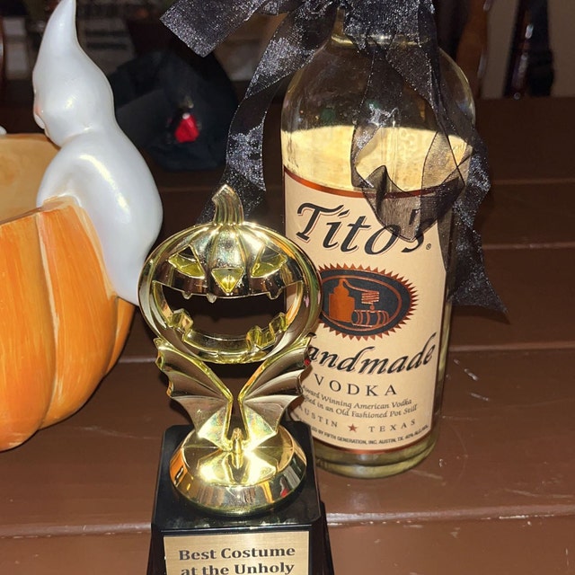 🏆Halloween Trophy Ornaments