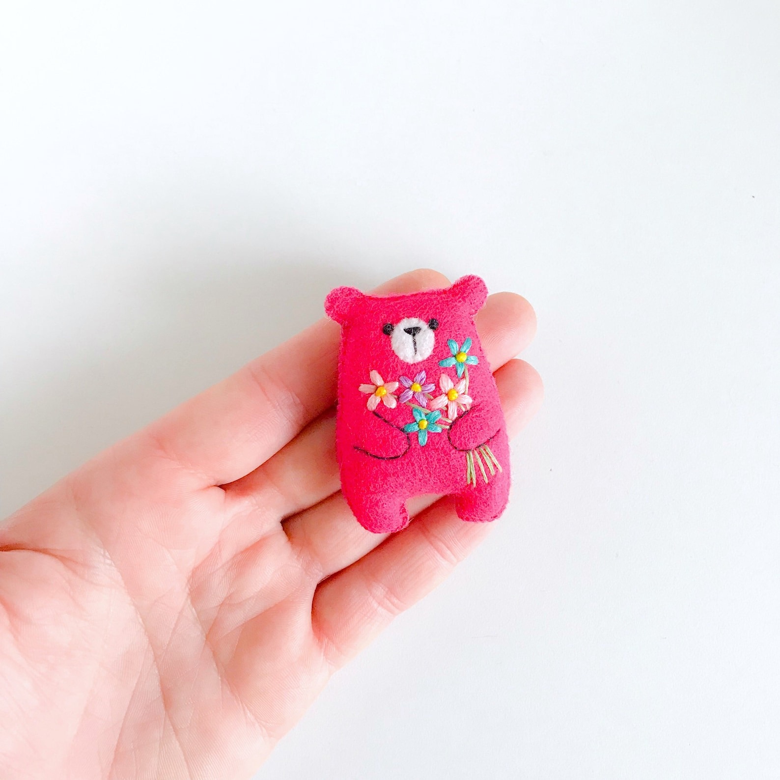🐻Little Pocket Hug Flowers Bouquet Bear