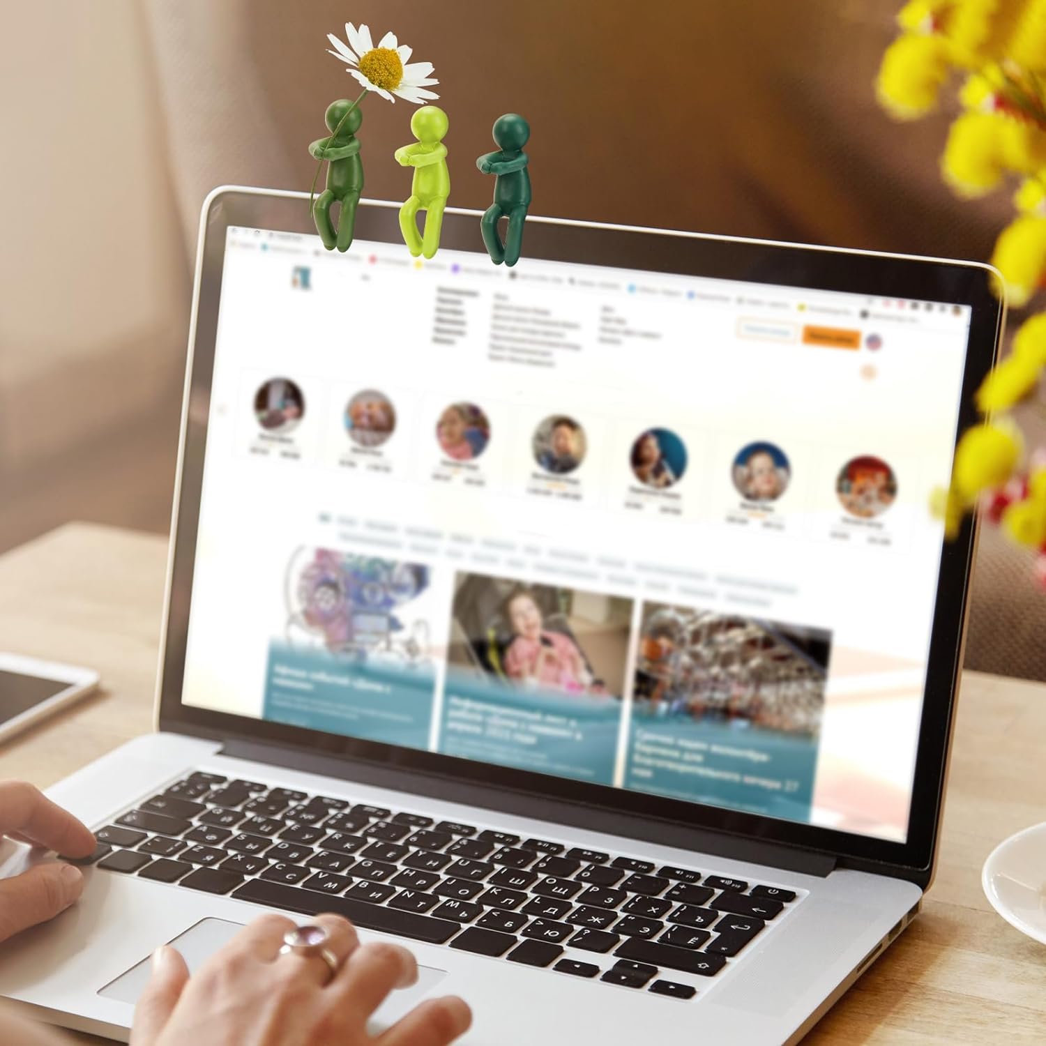 🌱Cute little man Plant Stand Set Of 3 PCS