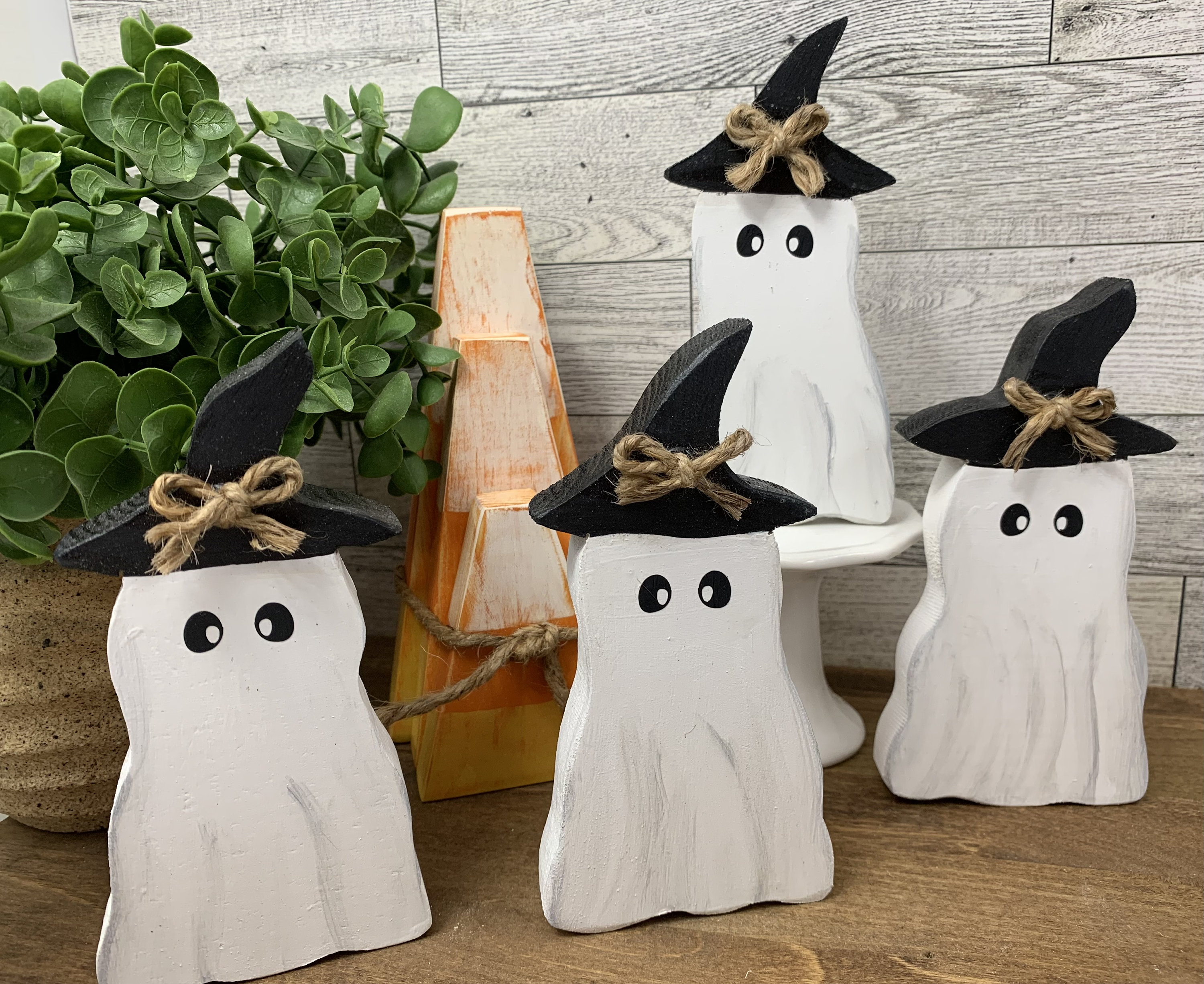 👻🐱Wooden Ghost Cat Figurine