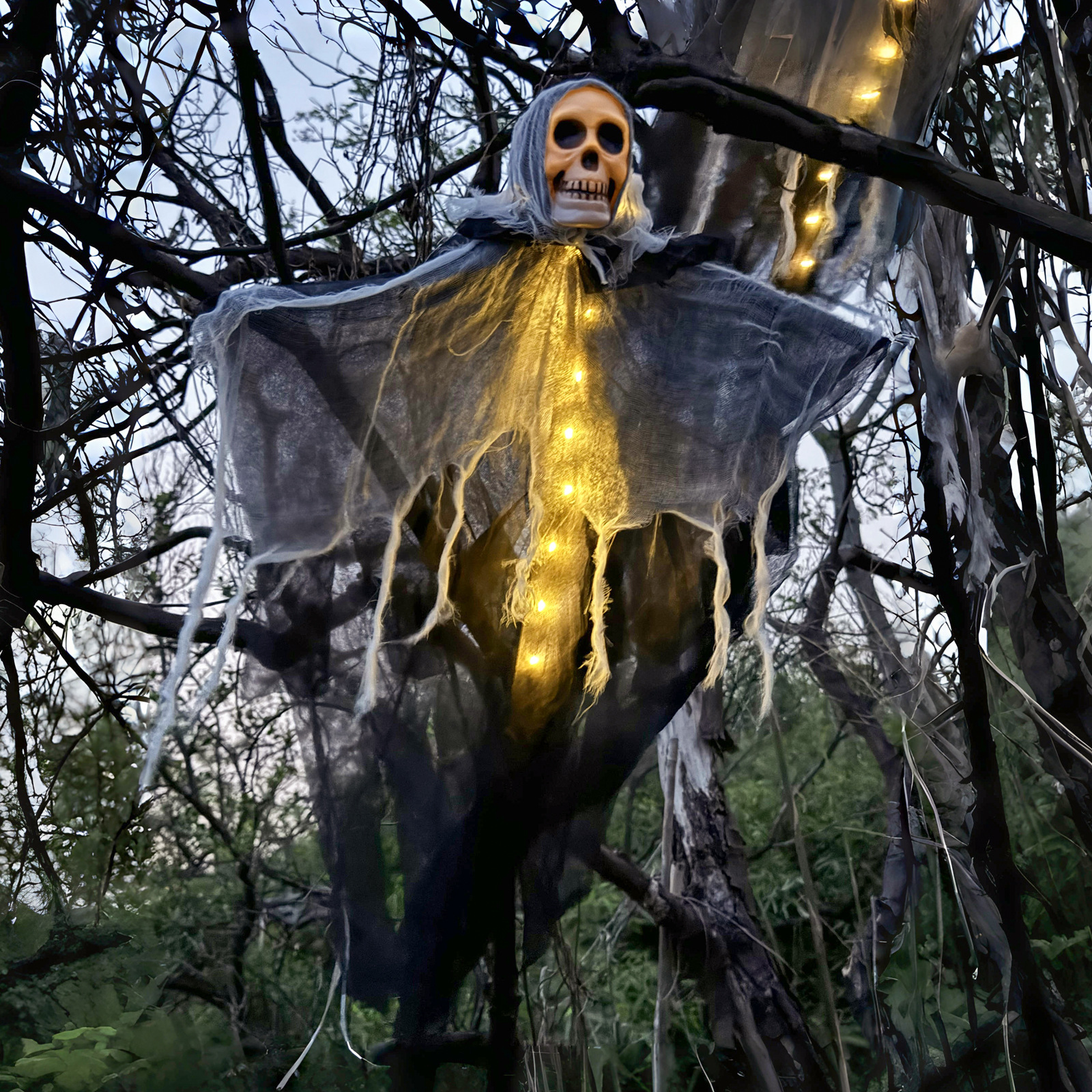 (🎃HALLOWEEN PRE SALE - 50% OFF) Halloween Fabric Skull Decorative Lamp
