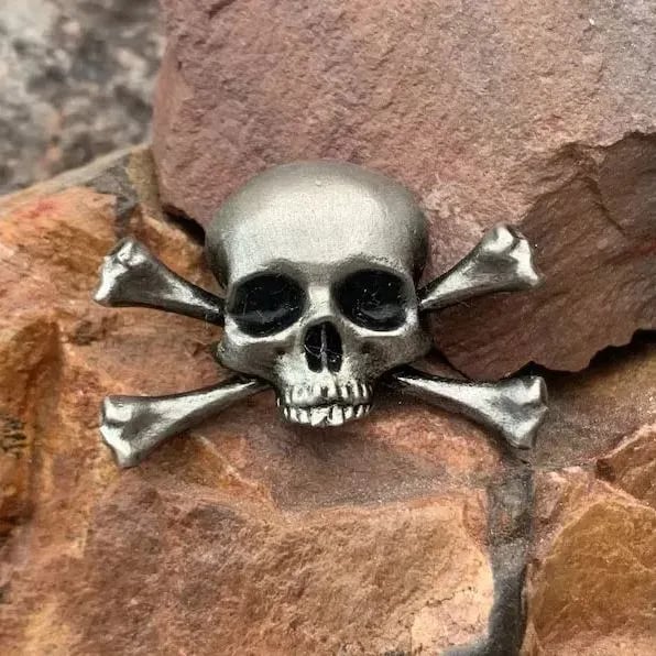 💀Handmade Vintage Gothic Skull Brooch🔥