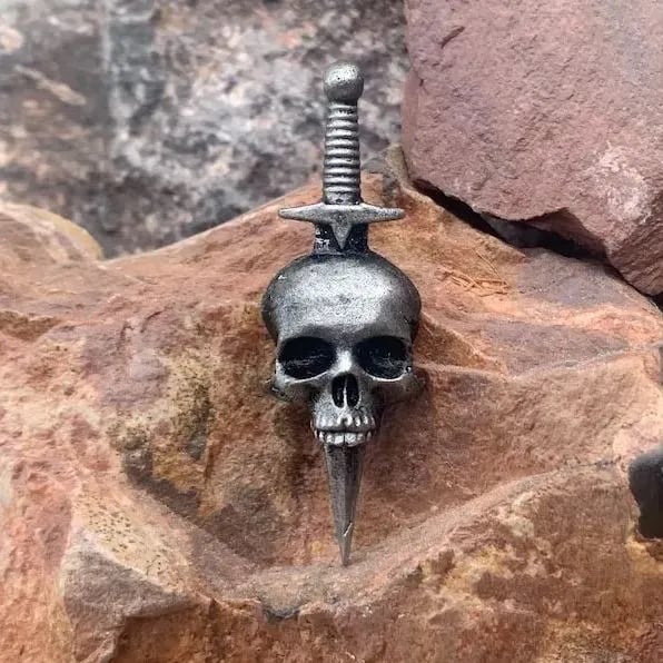 💀Handmade Vintage Gothic Skull Brooch🔥