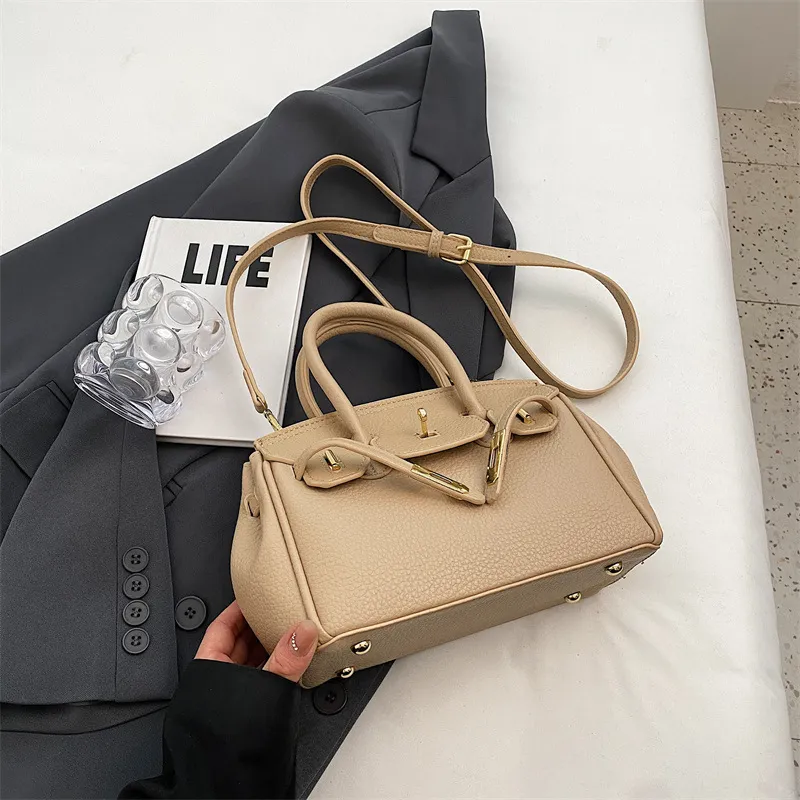 🔥50% off for a limited time🔥👜Fashion women's shoulder bag👜