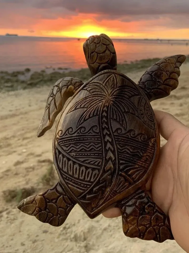 Hawaiian Sea Turtle Carving