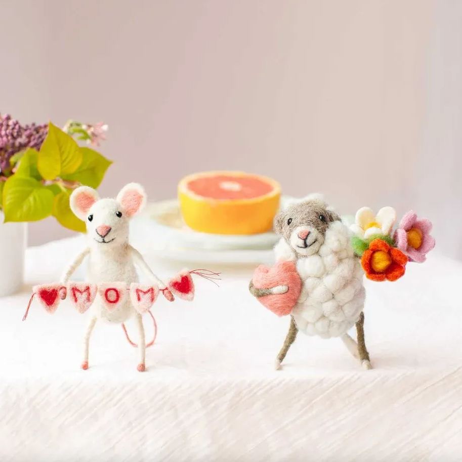 💖Heart And Flowers Sheep