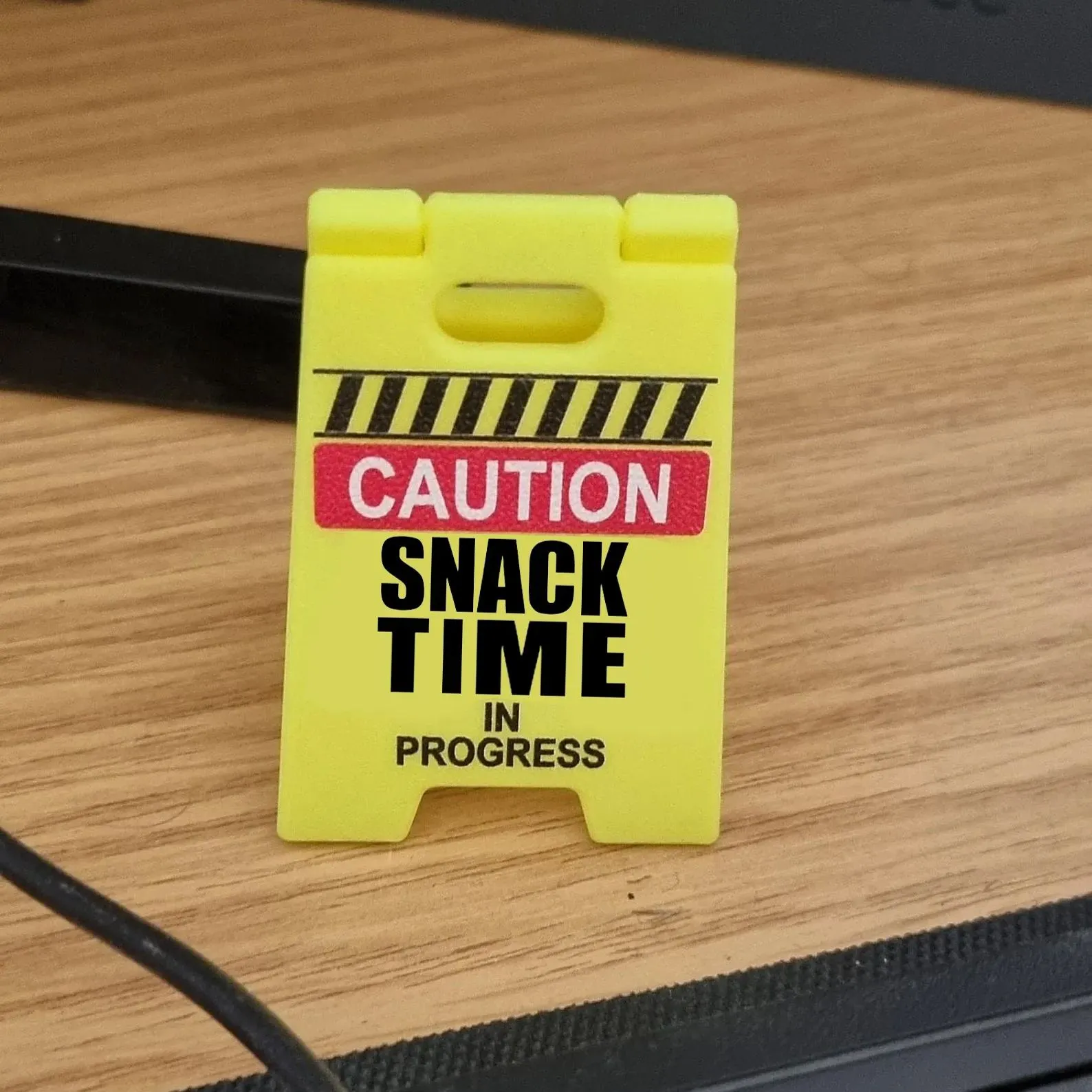 🤣Funny Desk Hazard Caution Sign