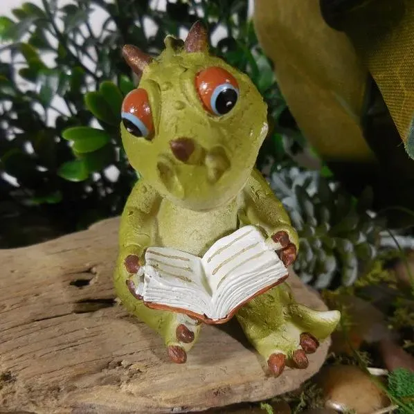 🔥🔥2025 Mother's Day Gift 50% Off--Miniature Green Dragon Reading on Giant Book Figurine